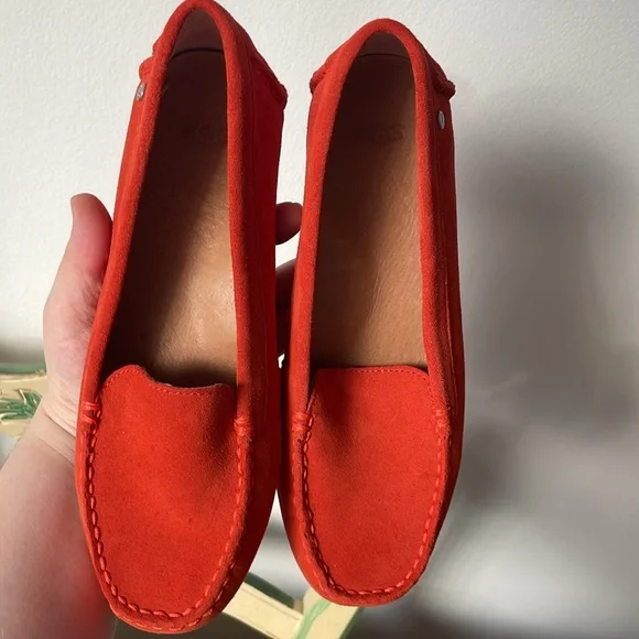 UGG Milania // burnt orange loafer flats // suede slip-on // sz 6 - Picture 9 of 16